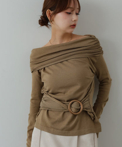 オフショルウエストマークトップス