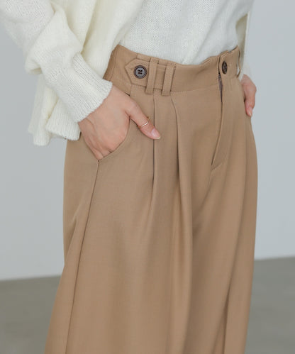 ツータックパンツ