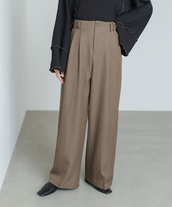 ツータックパンツ