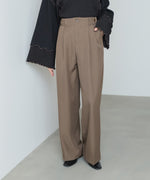 ツータックパンツ