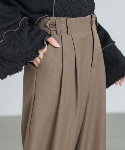 ツータックパンツ