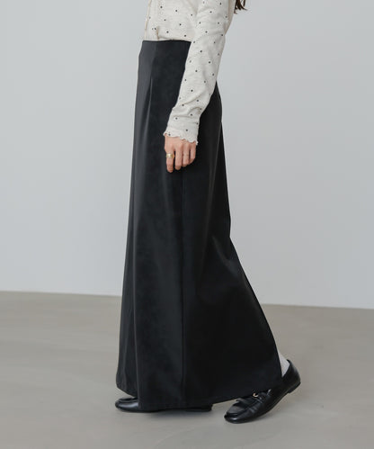 フェイクスエードスカート