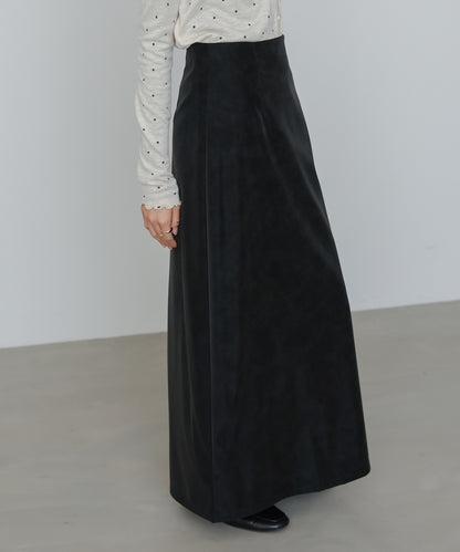 フェイクスエードスカート