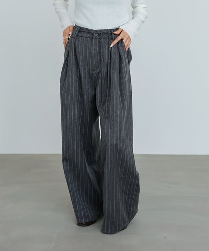 ストライプヘリンボーンパンツ