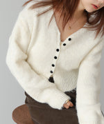 ショートシャギーくるみボタンカーディガン