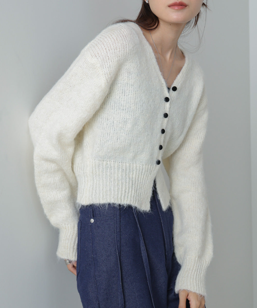ショートシャギーくるみボタンカーディガン