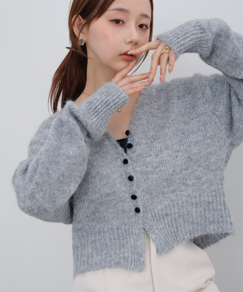 ショートシャギーくるみボタンカーディガン