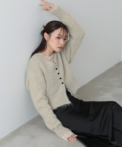 ショートシャギーくるみボタンカーディガン