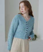 ショートシャギーくるみボタンカーディガン