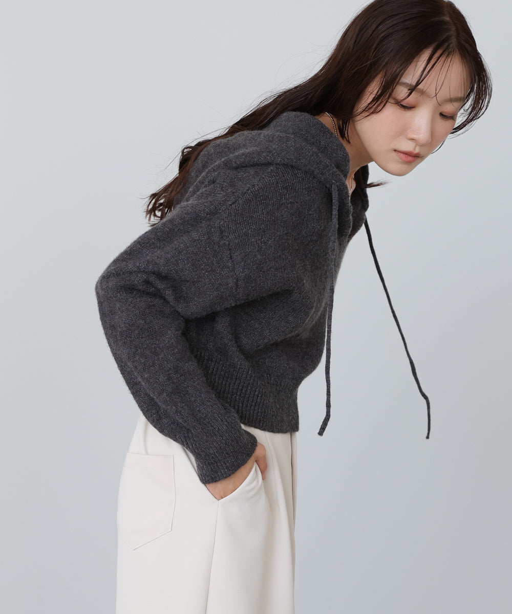 ショートフーディーニットトップス