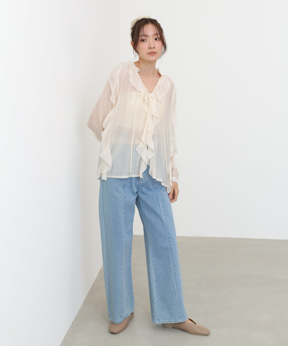 フリルブラウス