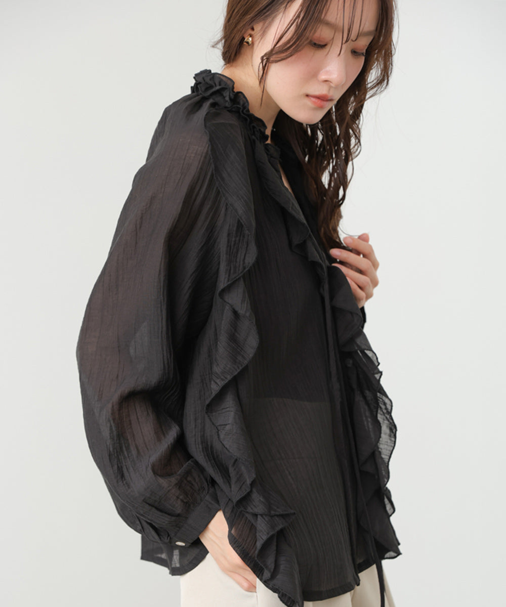 フリルブラウス