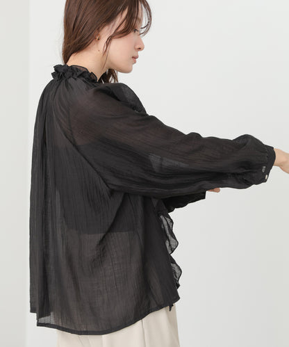 フリルブラウス