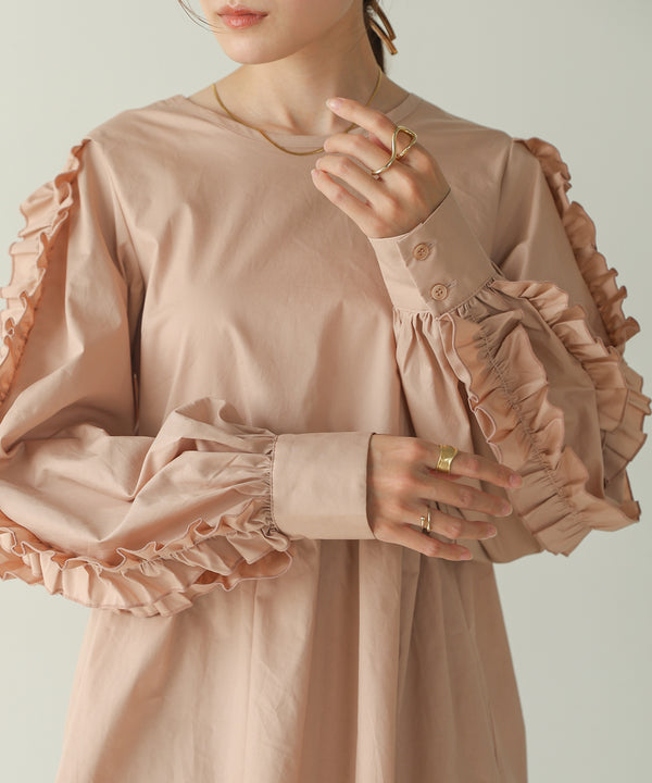 RUFFLE VOLUME SLEEVE BLOUSE