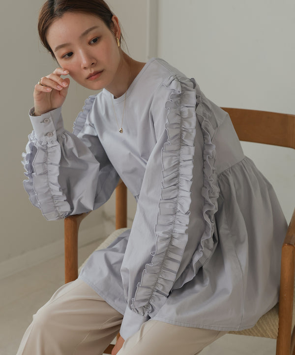 RUFFLE VOLUME SLEEVE BLOUSE