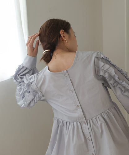 RUFFLE VOLUME SLEEVE BLOUSE