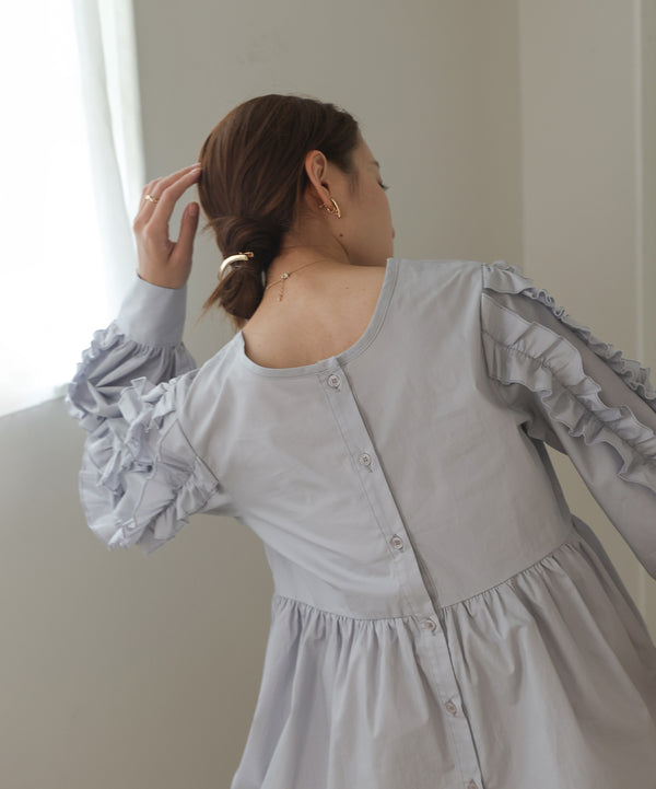 RUFFLE VOLUME SLEEVE BLOUSE