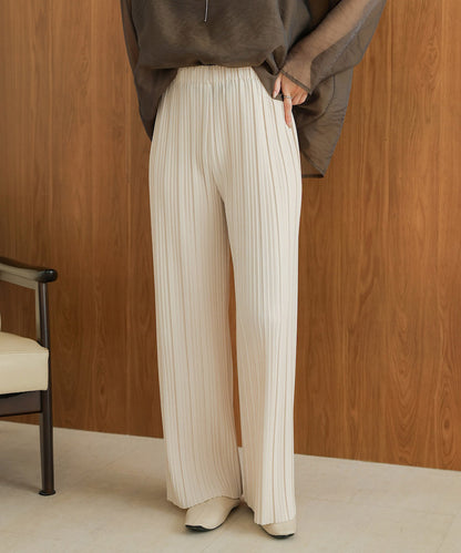 random pleated pants