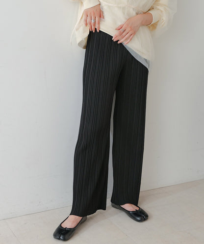 random pleated pants