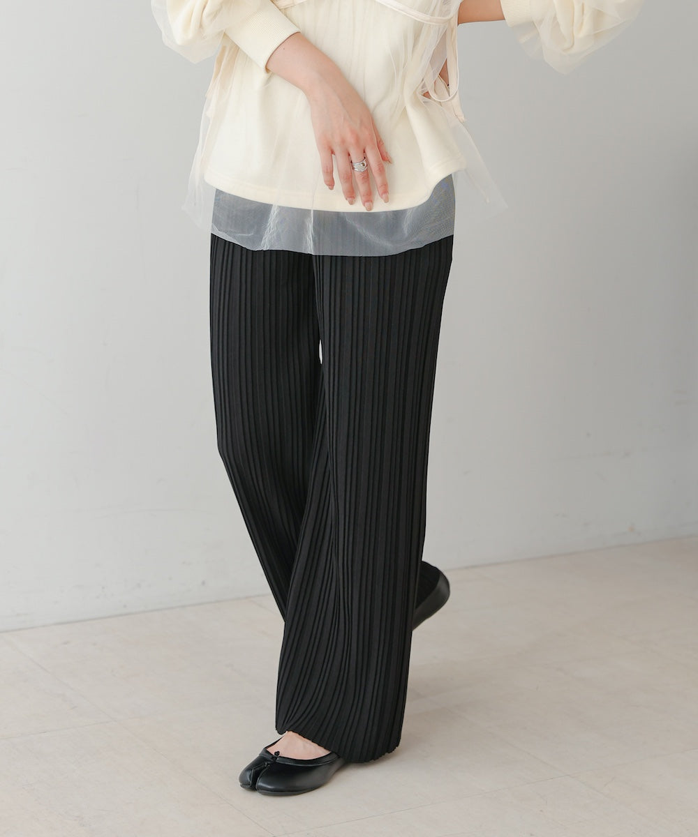 random pleated pants