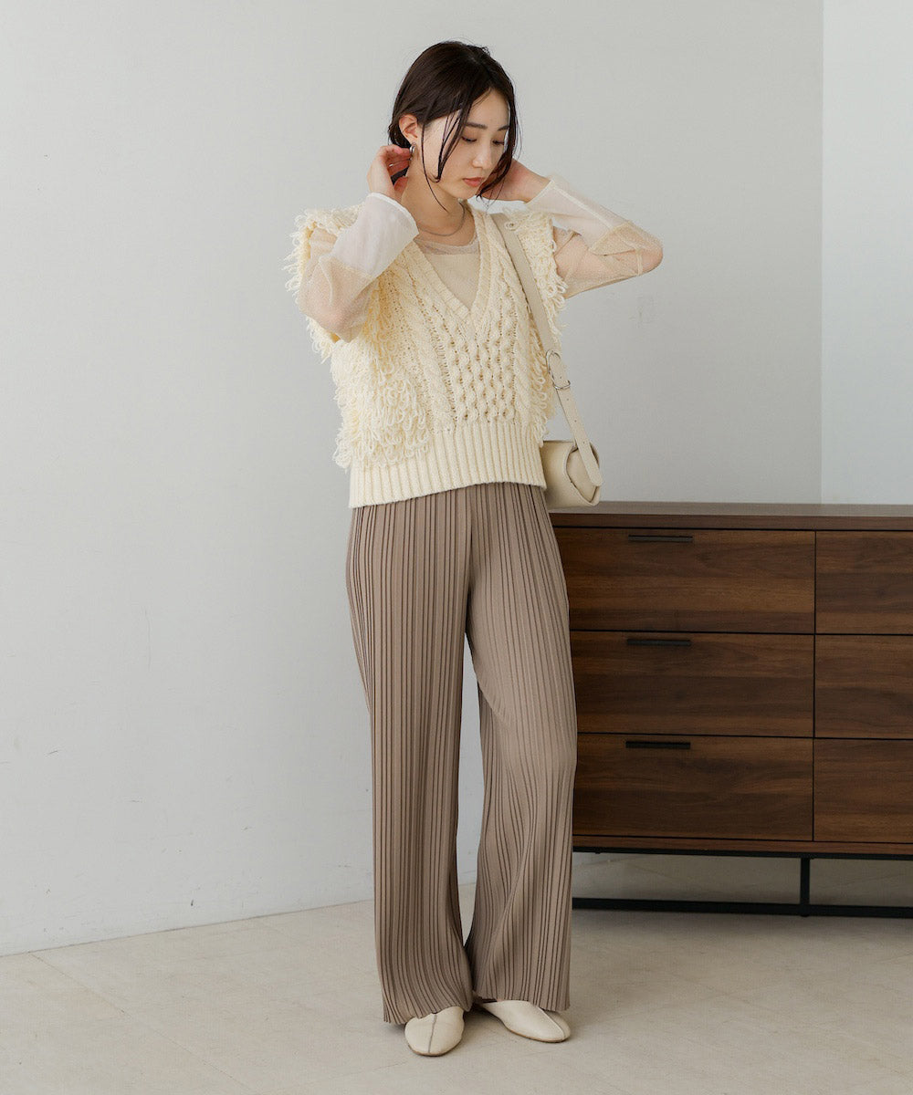 random pleated pants