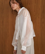 PEARL SHEER VOLUME SLEEVE SHIRT BL