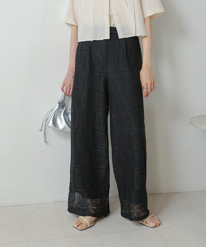 block lace straight pants