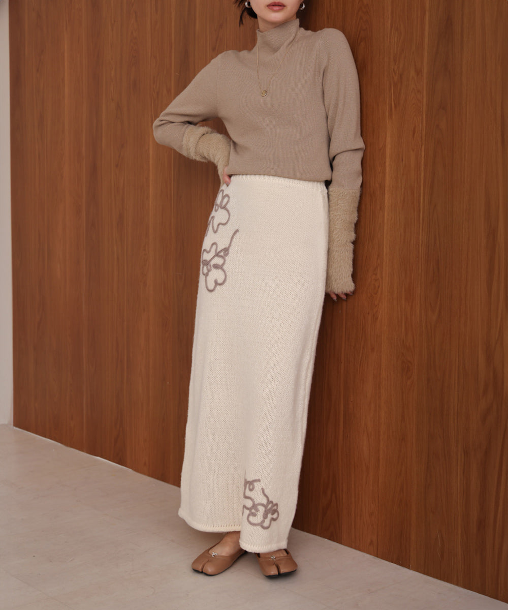 wool-like flower embroidery skirt