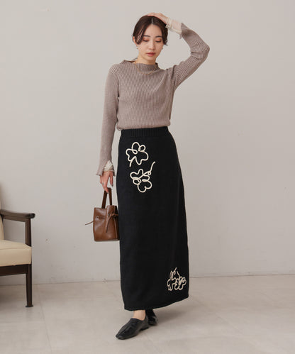 wool-like flower embroidery skirt