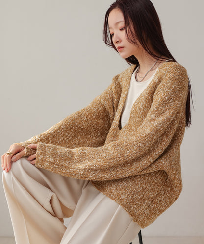 lame mix yarn deep key neck knit