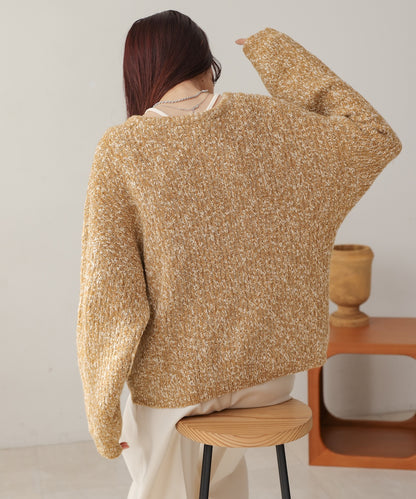 lame mix yarn deep key neck knit