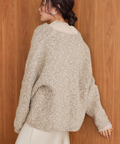 lame mix yarn deep key neck knit