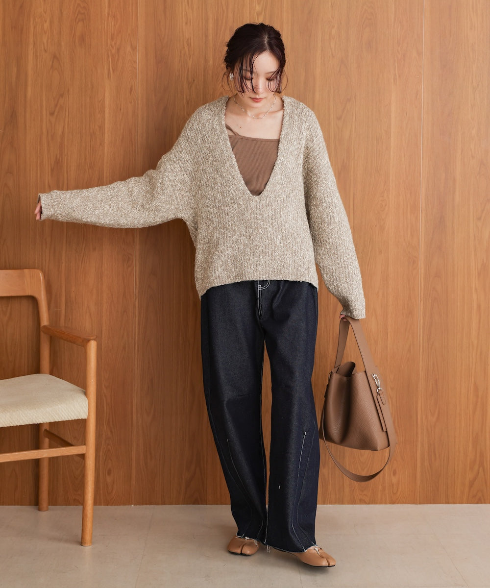 lame mix yarn deep key neck knit