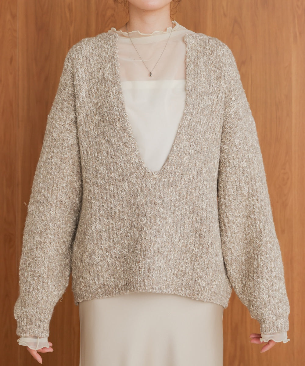 lame mix yarn deep key neck knit