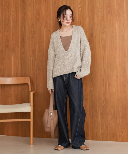 lame mix yarn deep key neck knit