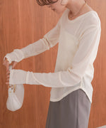 ホックデザインプルオーバー