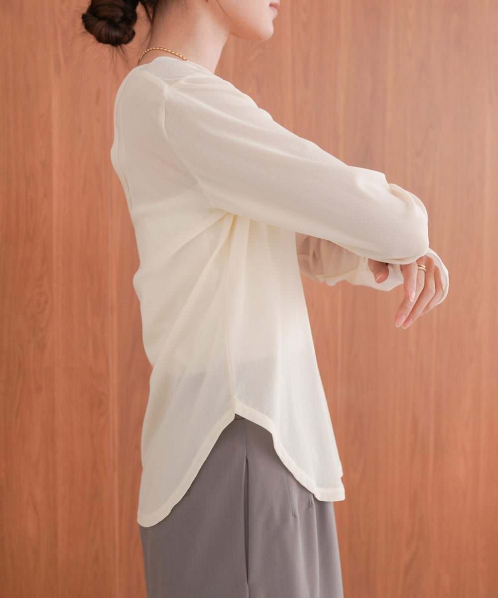 ホックデザインプルオーバー