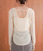 ホックデザインプルオーバー