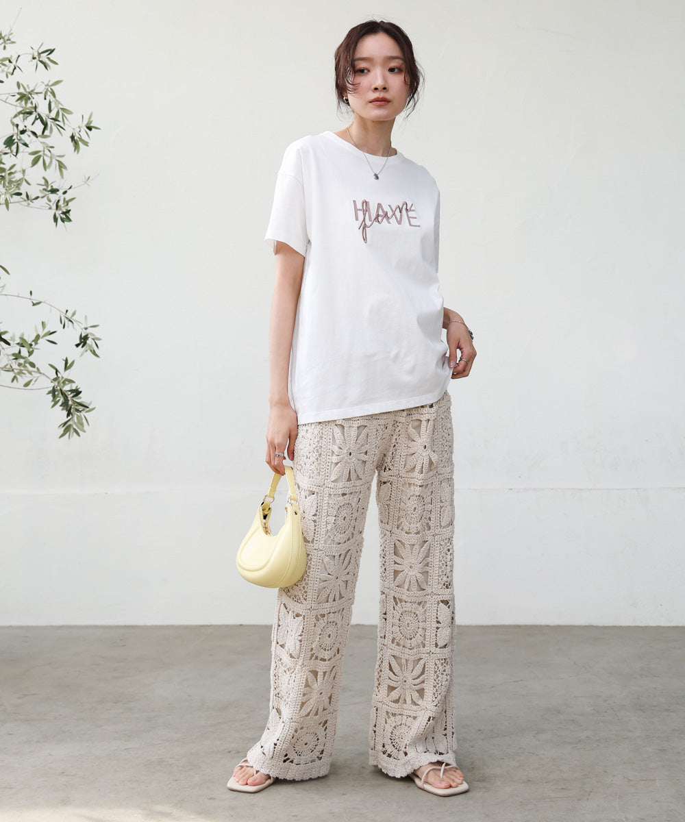 ロゴ刺繍デザインＴシャツ