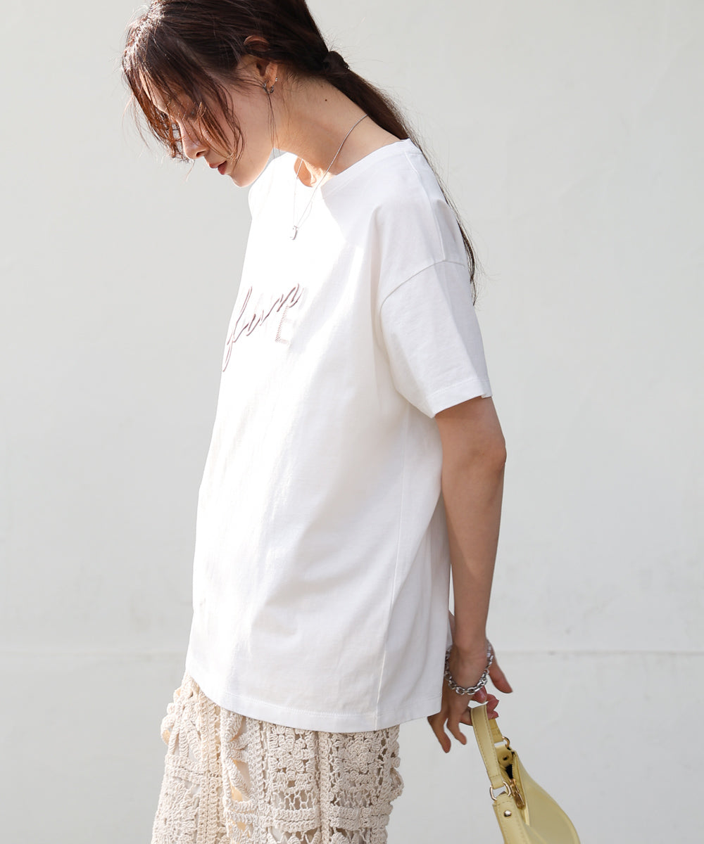 ロゴ刺繍デザインＴシャツ