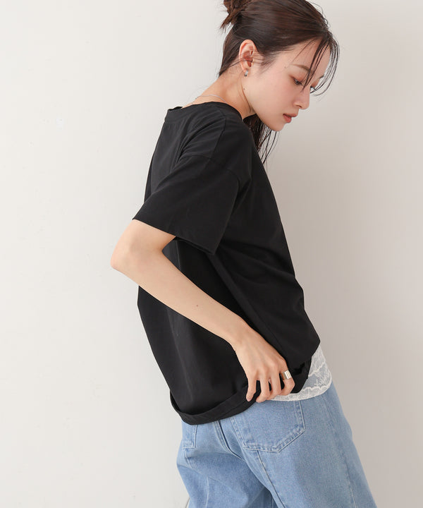ロゴ刺繍デザインＴシャツ