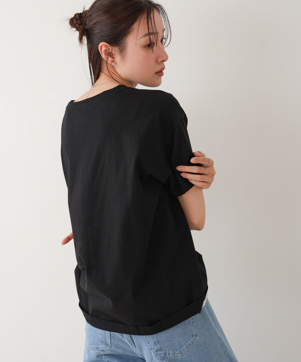 ロゴ刺繍デザインＴシャツ