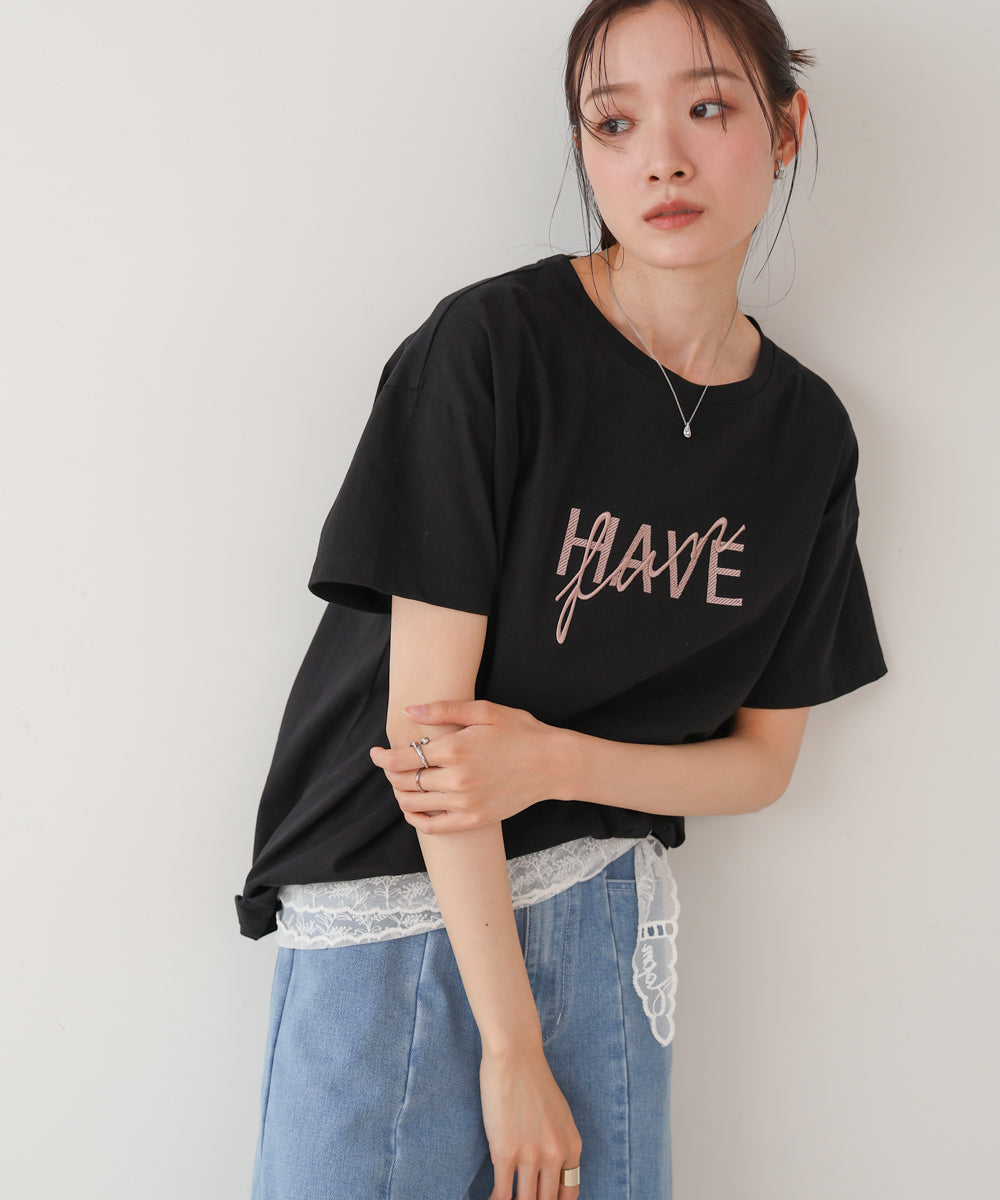 ロゴ刺繍デザインＴシャツ