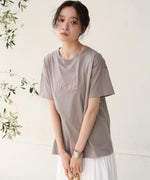 ロゴ刺繍デザインＴシャツ