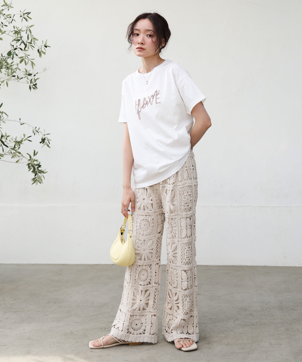 ロゴ刺繍デザインＴシャツ