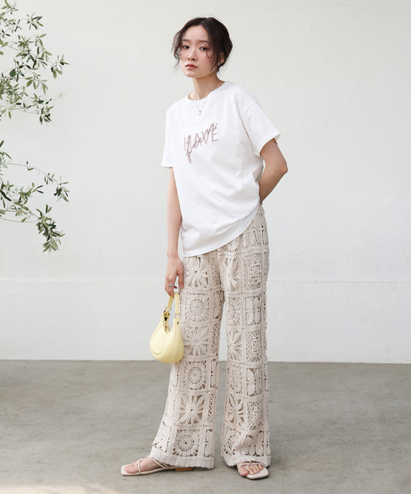 ロゴ刺繍デザインＴシャツ