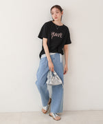 ロゴ刺繍デザインＴシャツ