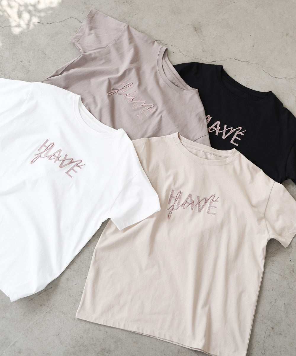 ロゴ刺繍デザインＴシャツ