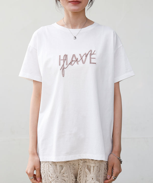 ロゴ刺繍デザインＴシャツ