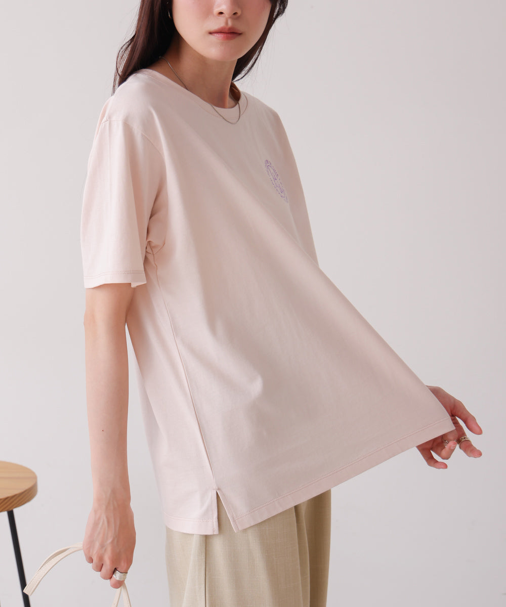 バックロゴ刺繍Ｔシャツ